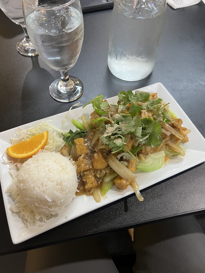 Family Thai Restaurant - Family Thai Restaurant, 2623 E 11th St, Tulsa, OK 74104, USA