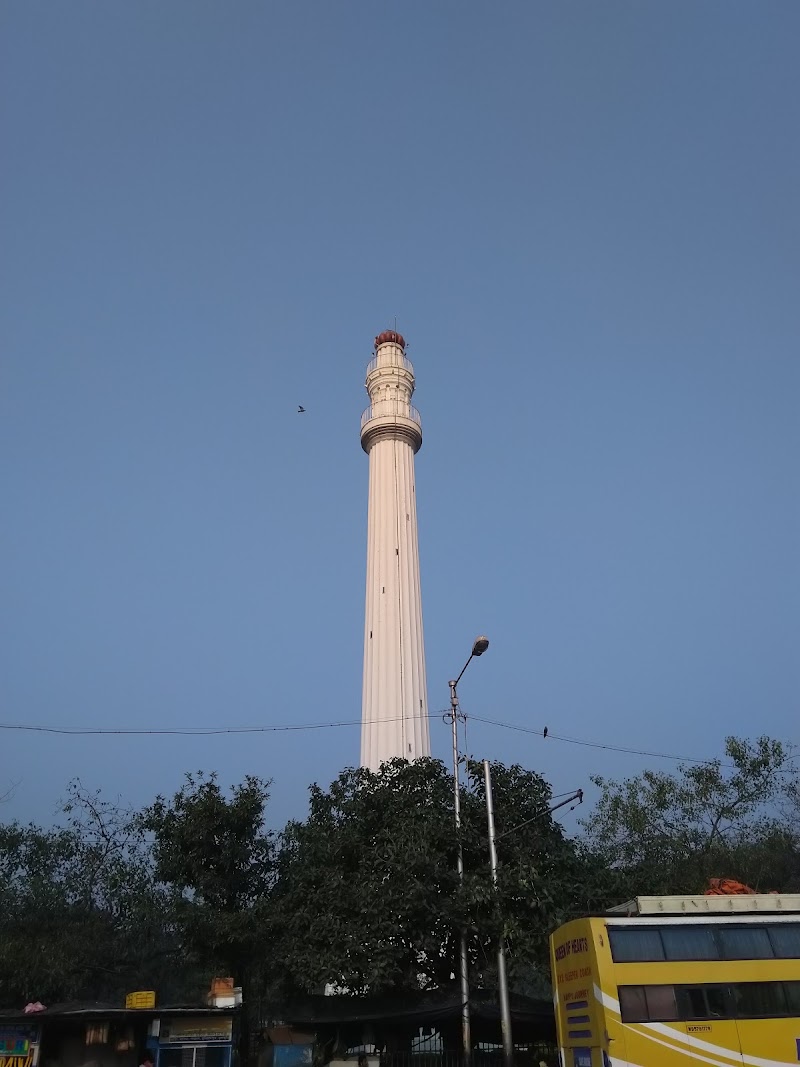 Shaheed Minar - Shaheed Minar Dharmtalla, bus stop, Dufferin Rd, Maidan, Kolkata, West Bengal 700069, India