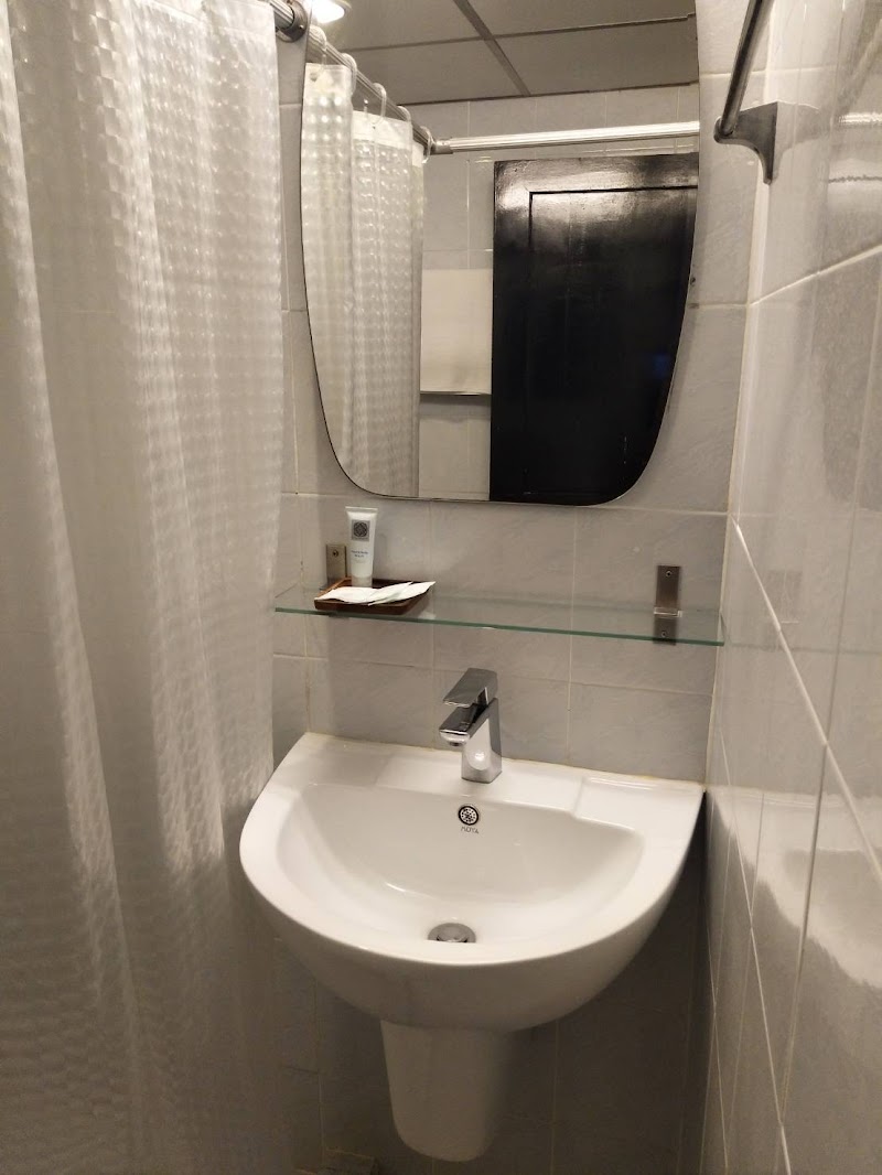 Intown Residence - Intown Residence, 1086 8 ถ. เจริญกรุง Khwaeng Bang Rak, Khet Bang Rak, Krung Thep Maha Nakhon 10500, Thailand