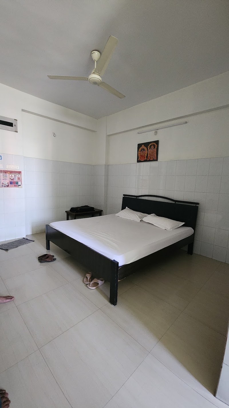 Vishnu Nivasam Rest House - Vishnu Nivasam Rest House 14-1-68, Mallaiah Gunta Katta, Ward 24, Tirupati, Andhra Pradesh 517501, India