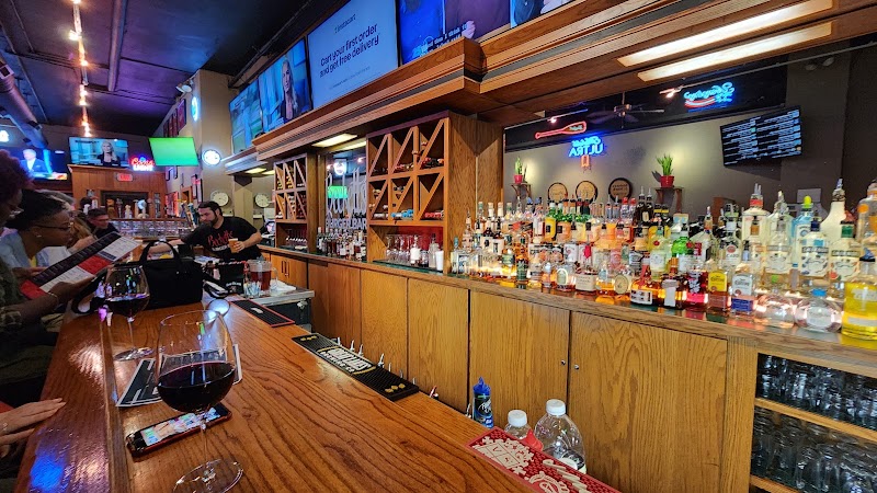 Beckett's Burger Bar - Beckett's Burger Bar 163 S Main St, Bowling Green, OH 43402, USA