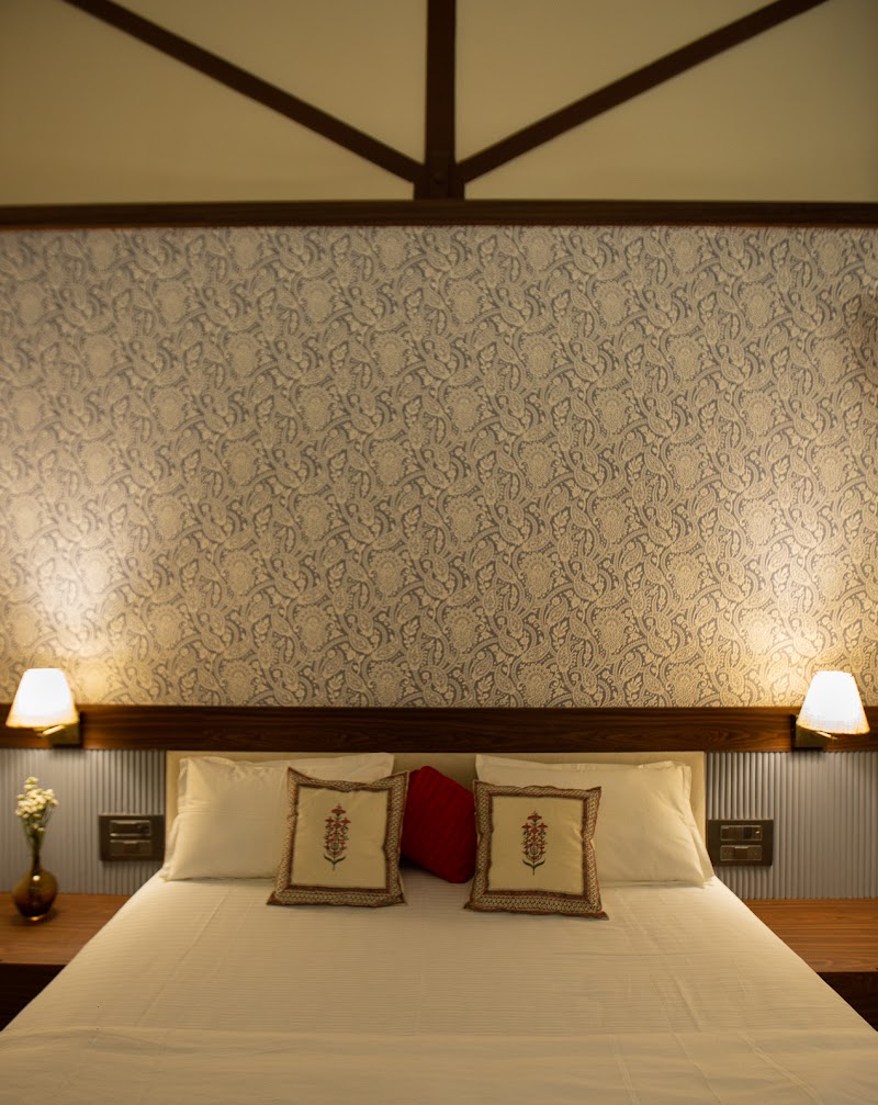 Travellers Inn - Travellers Inn 26, Adi Murzban Path, Ballard Estate, Fort, Mumbai, Maharashtra 400001, India