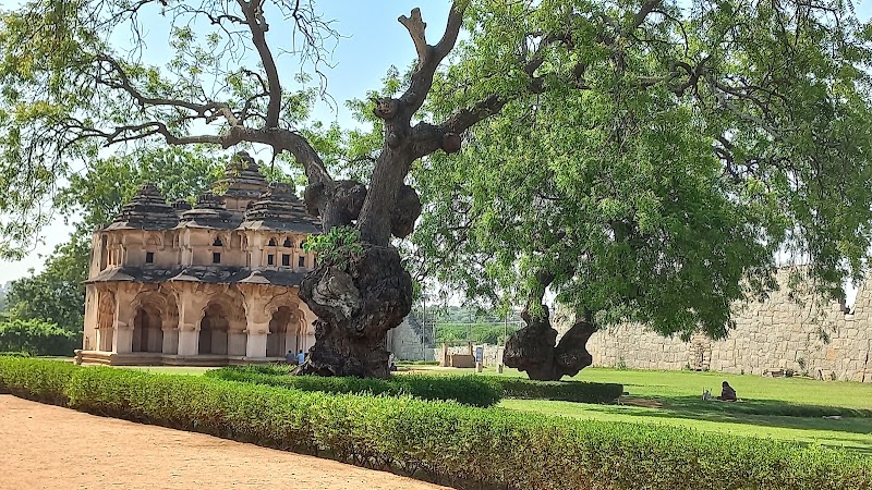 Zenana Enclosure - Zenana Enclosure, 8FCC+88X, Hampi, Kamalapura, Karnataka 583221, India