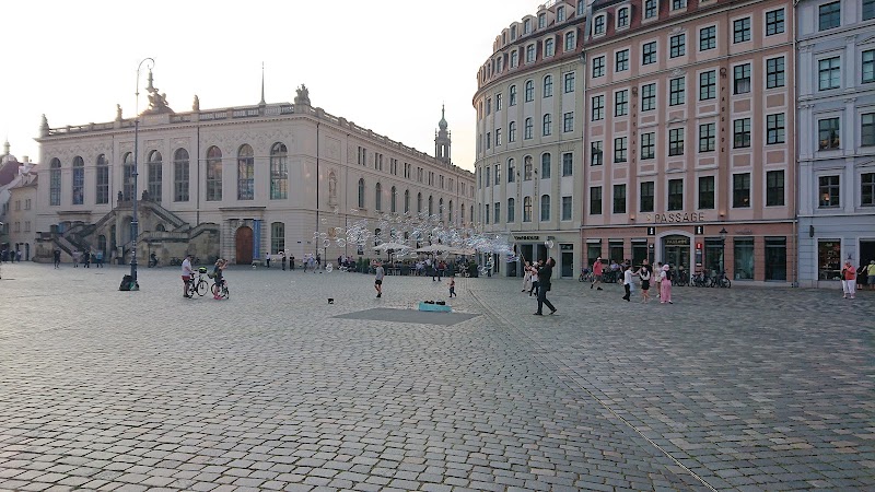 Q-Park Frauenkirche / Neumarkt - Q-Park Frauenkirche / Neumarkt, Landhausstraße 2, 01067 Dresden, Germany