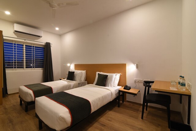 Super Townhouse by OYO Sarjapur Road Formerly Hotel Ace - Super Townhouse by OYO Sarjapur Road Formerly Hotel Ace, Serial No. 6, Doddakannelli Village, Varthur Hobli, Janatha Colony, Doddakannelli, Bengaluru, Karnataka 560035, India