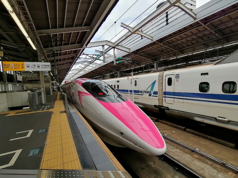 Shin-Osaka Station - Shin-Osaka Station 5 Chome-16 Nishinakajima, Yodogawa Ward, Osaka 532-0011, Japan