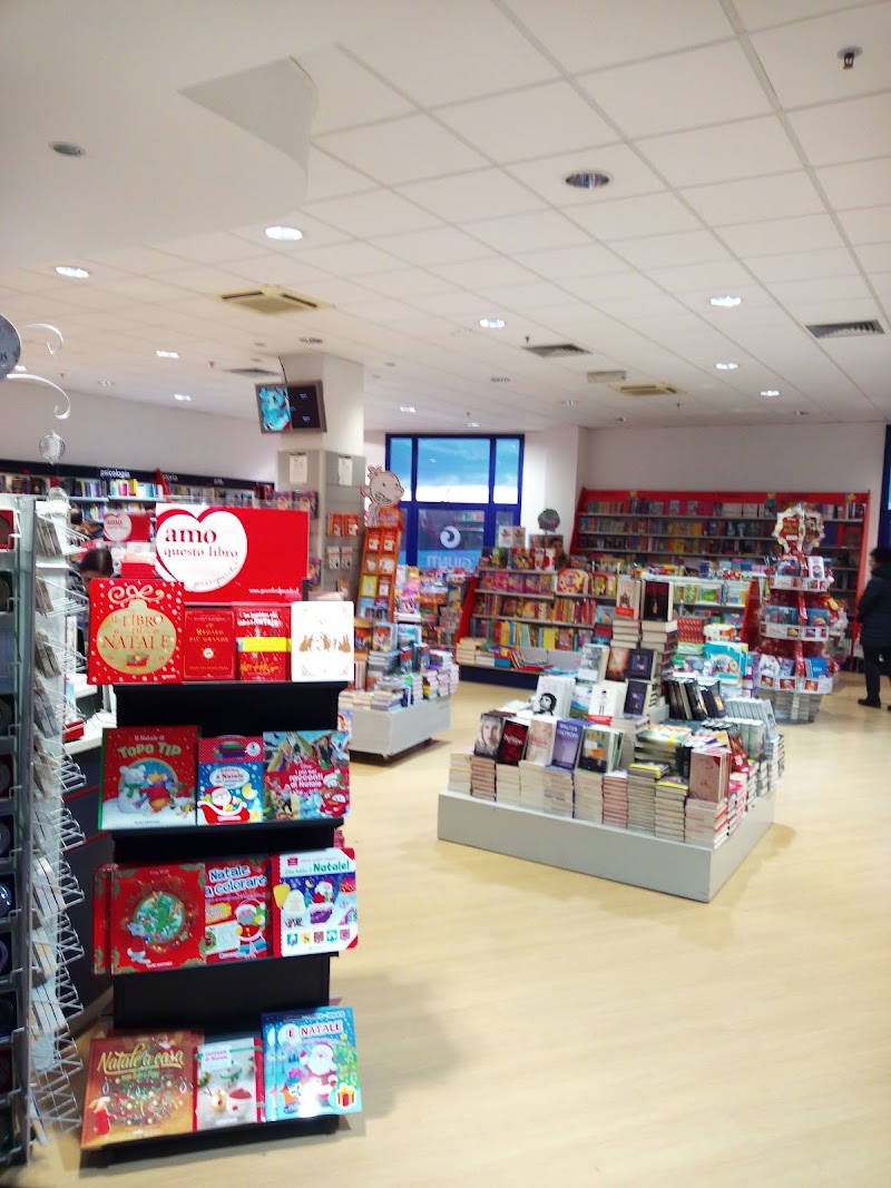 Giunti al Punto Librerie - Giunti al Punto Librerie, Pascione c/o Centro Commerciale Al Magnifico, Via Setteponti, 2 - Loc, 52100 Arezzo AR, Italy