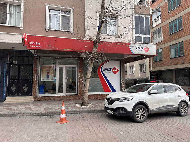 Aras Kargo Güven Şubesi - Aras Kargo Güven Şubesi, Sanayi, Malazgirt Cd. No:10 D:12b, 34165 Güngören/İstanbul, Türkiye