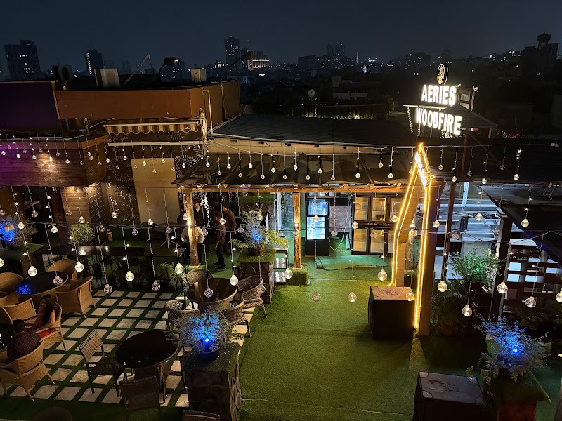 CLUB AERIES - SKYBAR & KITCHEN - CLUB AERIES - SKYBAR & KITCHEN, Spencer's 6thFloor terrace, 145, Rash Behari Ave, Gariahat, Kolkata, West Bengal 700029, India