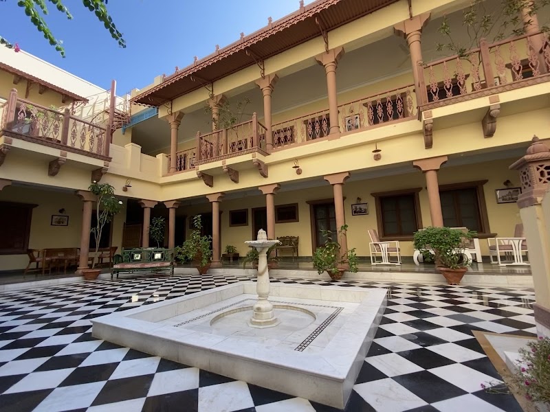HOTEL RATAN VILAS - HOTEL RATAN VILAS Near Bhasker Circle, Loco Shed Road, UIT Rd, Ratanada, Jodhpur, Rajasthan 342001, India