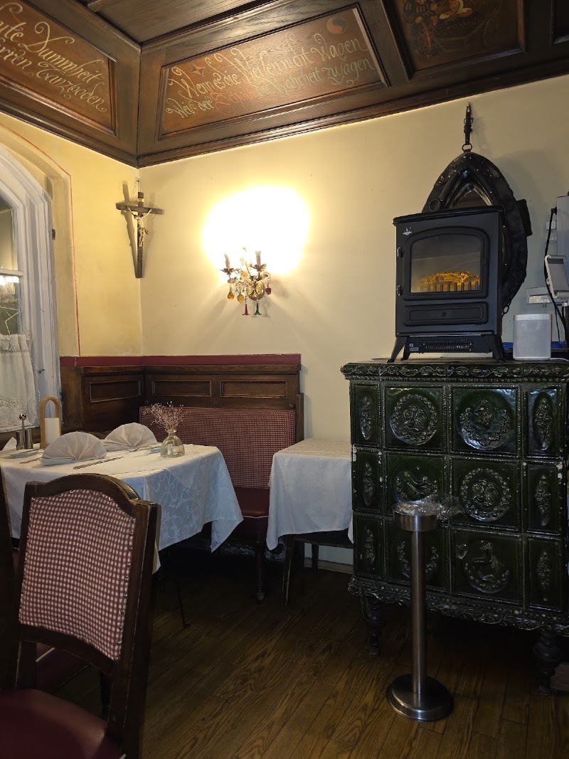 Restaurant Zum Eulenspiegel - Restaurant Zum Eulenspiegel Hagenauerpl. 2, 5020 Salzburg, Austria