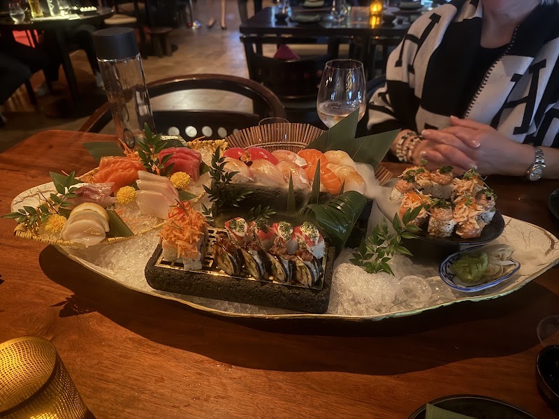 Asia Asia Dubai Marina - Asia Asia Dubai Marina Dubai Marina Mall, 6th Floor, Pier 7 - Sheikh Zayed Rd - Marsa Dubai - Dubai Marina - Dubai - United Arab Emirates