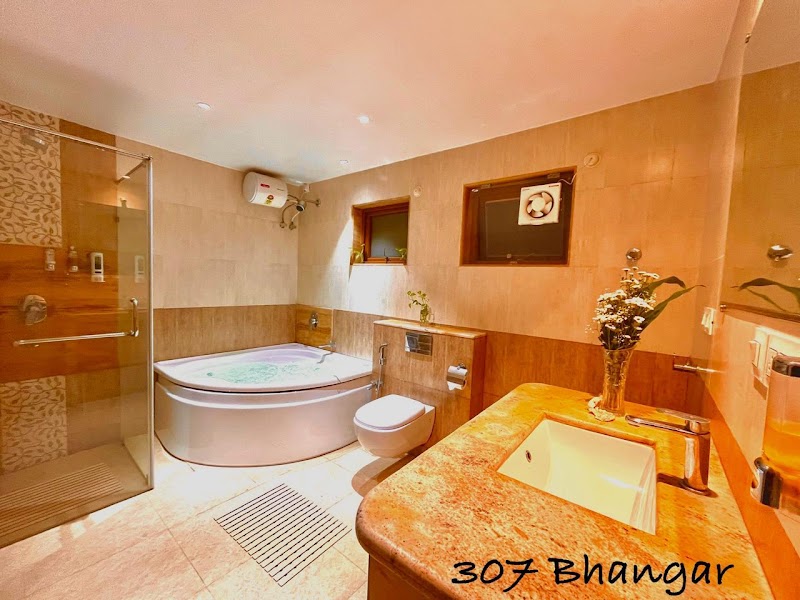 Beach Paradise - Beach Paradise Sea view Residence, Beach paradise, Dr Jack de Sequeira Rd, opposite Caranzalem Beach Road, Caranzalem, Panaji, Goa 403002, India