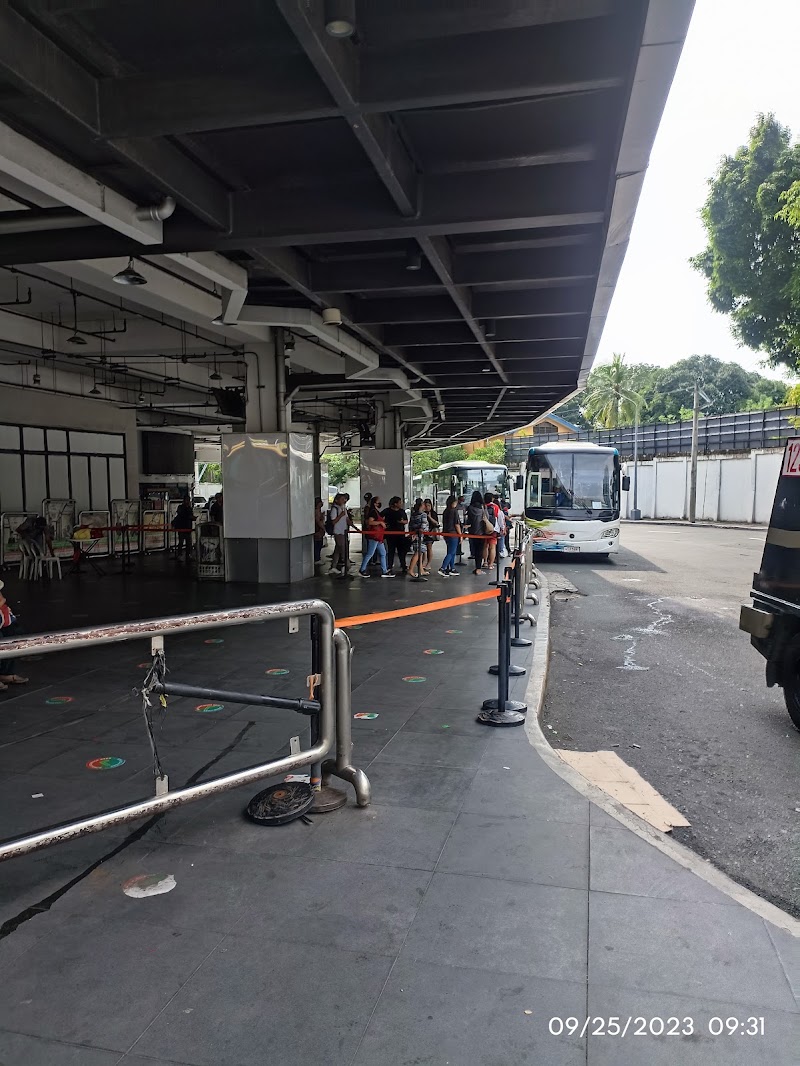BGC Bus - EDSA Terminal - BGC Bus - EDSA Terminal, G2XH+QJ7, Epifanio de los Santos Ave, Makati City, Metro Manila, Philippines