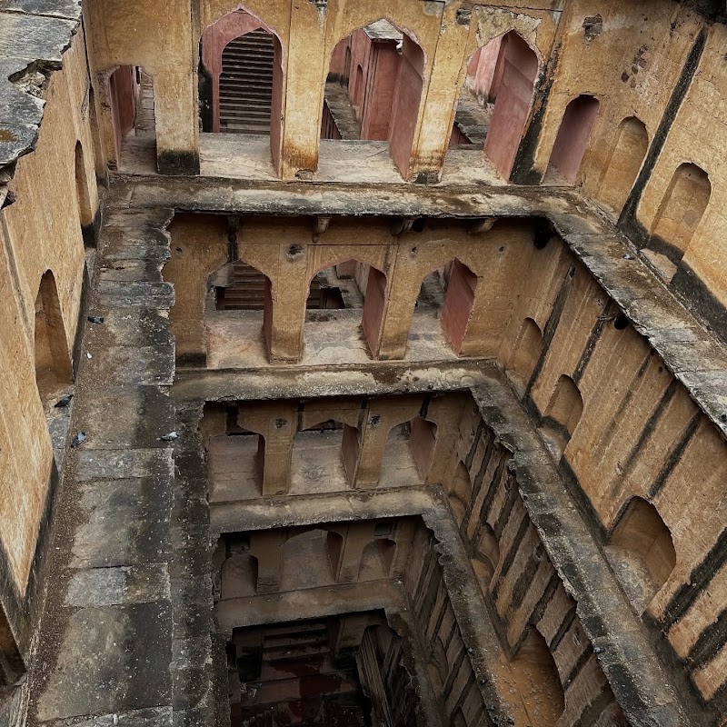 Bawdi Deep Water Step Well - Bawdi Deep Water Step Well X9XM+W4J, Road, near Vrindavan International Public School, Neemrana, Naghori, Rajasthan 301705, India