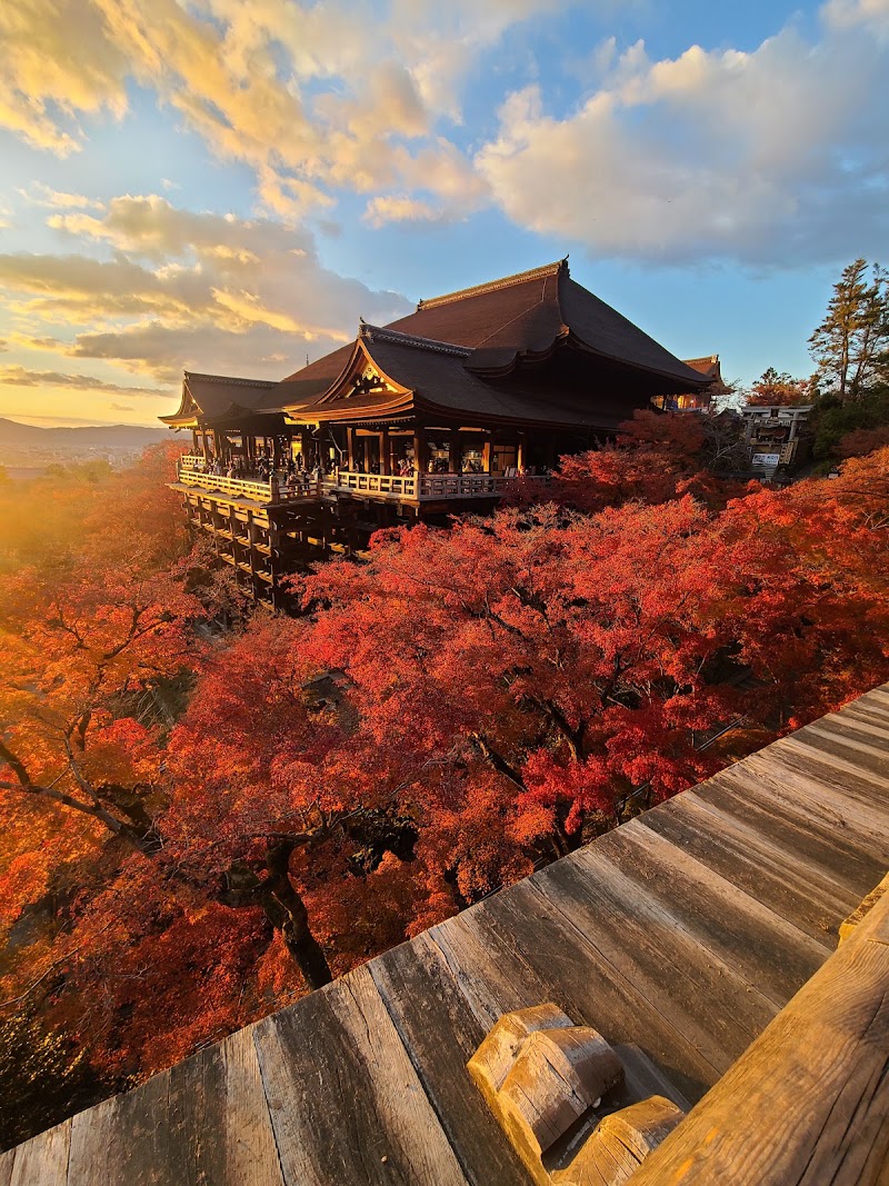 Sannenzaka - Sannenzaka 2-chōme-211 Kiyomizu, Higashiyama Ward, Kyoto, 605-0862, Japan