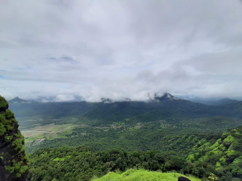 One Tree Hill Point - One Tree Hill Point X777+53W, Warose Tarf Wankhal, Maharashtra 410102, India
