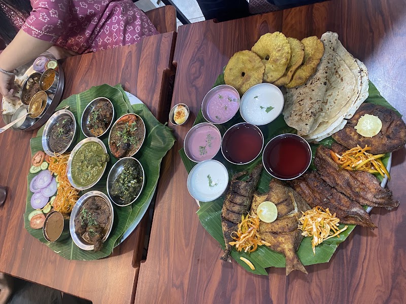 Kolhapuri Tadka Restaurant-Bur Dubai | Best Indian Restaurant in Dubai - Kolhapuri Tadka Restaurant-Bur Dubai | Best Indian Restaurant in Dubai Food Court-Al Khaleej Centre - Al Mankhool Rd - beside Sony - Al Raffa - Dubai Sharaf DG - Metro Station - Exit 2 - الرفاعة - Al Fahidi - دبي - United Arab Emirates