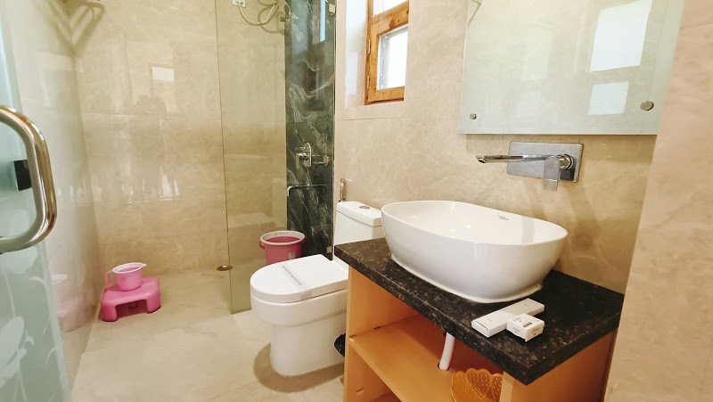 The Vintage hill village resort - The Vintage hill village resort Village, PO, off Mussoorie - Chamba Road, Bhamorikhal, Jwarna, Kanatal Dhanolti, Tehri Range, Uttarakhand 249145 Bhamorikhal, Tehri Range, Uttarakhand 249145, India