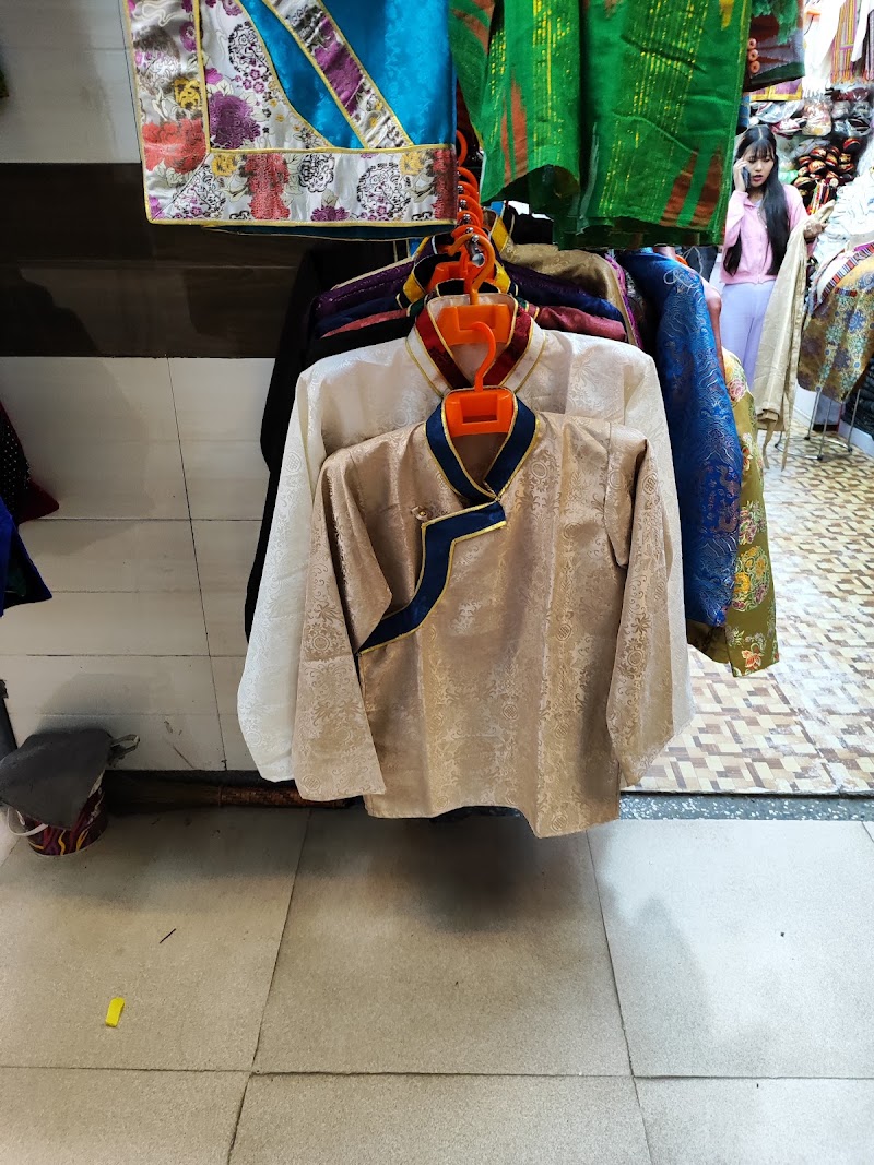 Lal market - Lal market shop no.15, Kanchenjunga shopping complex, 4thfloor, Lal Market Rd, Vishal Gaon, Gangtok, Sikkim 737101, India