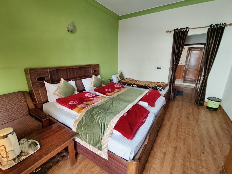 Hotel Himsagar - Hotel Himsagar The Mall, Paltan Bazar, Dharanaula, Almora, Sarso, Uttarakhand 263601, India