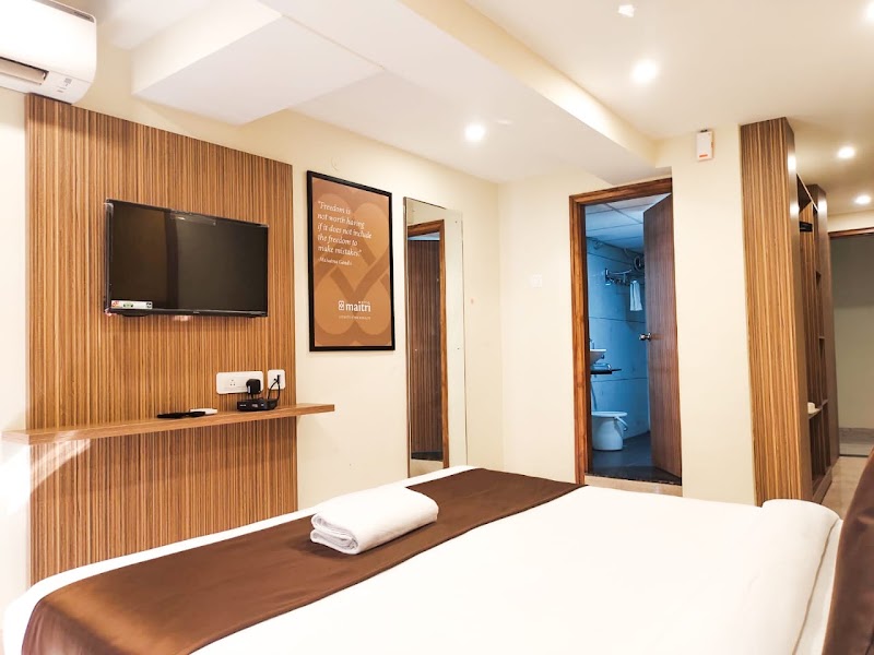 Hotel Maitri - Hotel Maitri, No-1 , First Floor, Deshika Rd, near Jagan Mohan Palace Road, Devaraja Mohalla, Chamrajpura, Mysuru, Karnataka 570004, India