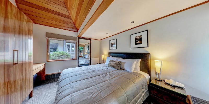 Distinction Te Anau Hotel & Villas - Distinction Te Anau Hotel & Villas, 64 Lakefront Drive, Te Anau 9600, New Zealand