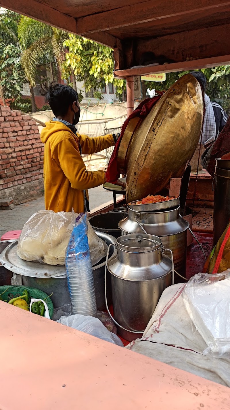 Jai shri balaji chole kulche and parathe - Jai shri balaji chole kulche and parathe Gandhi Nagar, VRQ2+3WW, Mod, Satya Vihar, Greater Kailash Colony, Vidhayak Nagar, Lalkothi, Jaipur, Jaipur Nagar Nigam Area, Rajasthan 302015, India