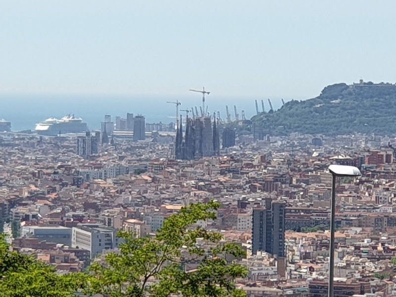 Castell de Torre Baró - Castell de Torre Baró, Ctra. Alta de les Roquetes, 309, Nou Barris, 08033 Barcelona, Spain
