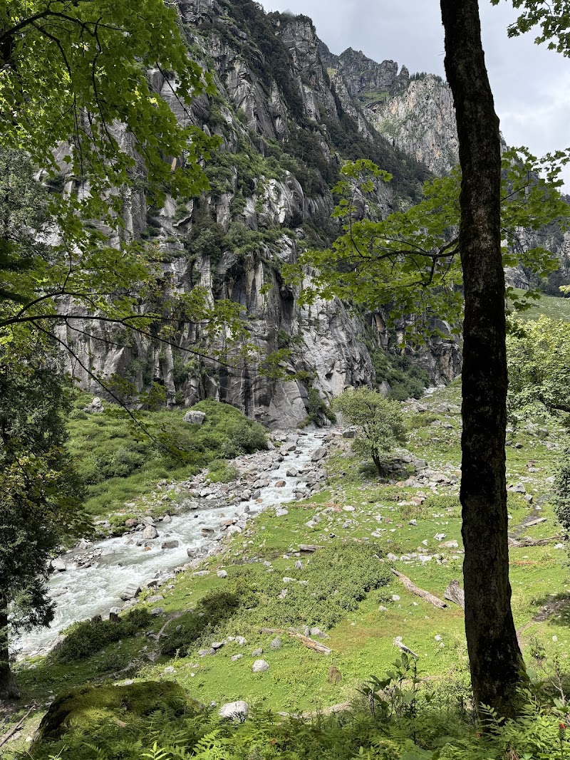 Sethan Mountain Viewpoint - Sethan Mountain Viewpoint, 66F7+G5, Manali, Himachal Pradesh 175143, India