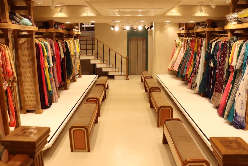 Roop Laxmi - Roop Laxmi 181, Johari Bazar Rd, Bapu Bazar, Pink City, Jaipur, Jaipur Nagar Nigam Area, Rajasthan 302003, India