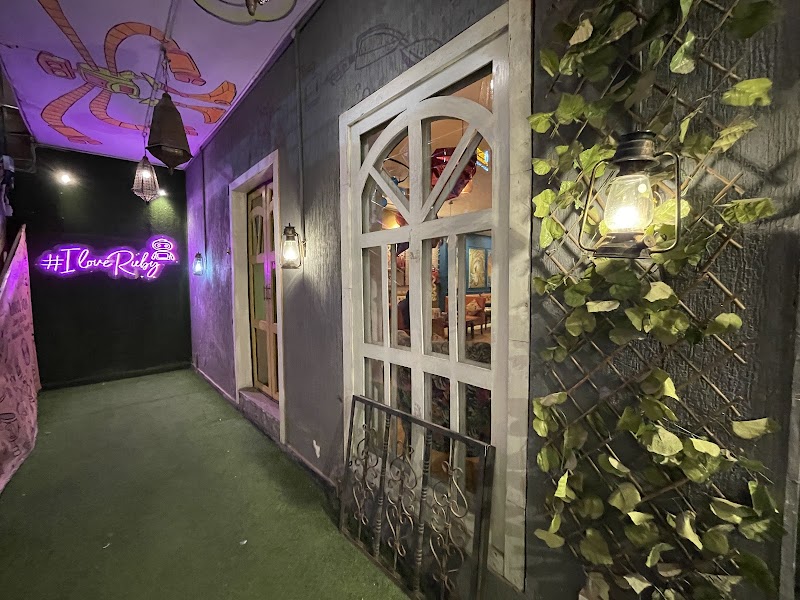 The Yellow House Robot Restaurant
