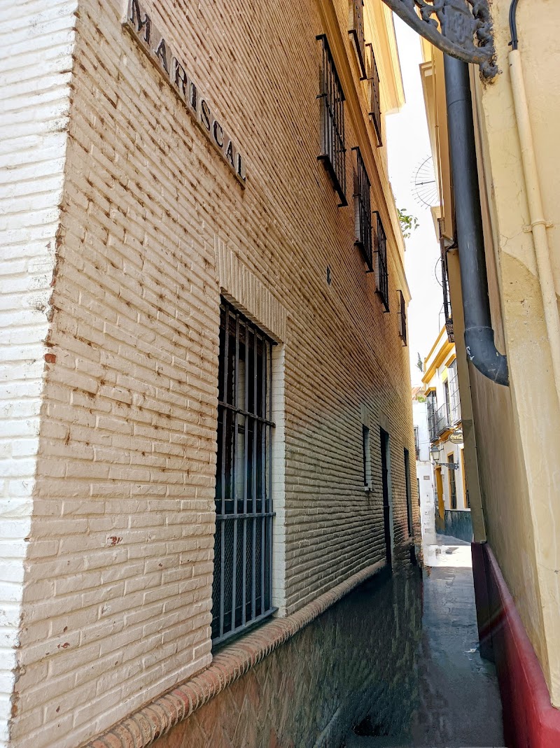 Las Cruces - Las Cruces C. Cruces, 10, Casco Antiguo, 41004 Sevilla, Spain