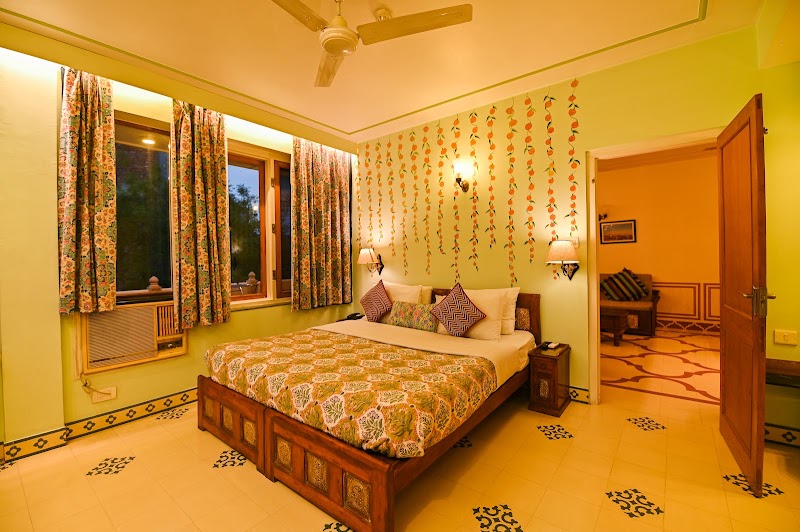 Om Niwas Suite Hotel - Om Niwas Suite Hotel, E - 23, Kaushalya Path, Durga Marg, Subash Nagar, Sen Colony, Bani Park, Jaipur, Rajasthan 302001, India