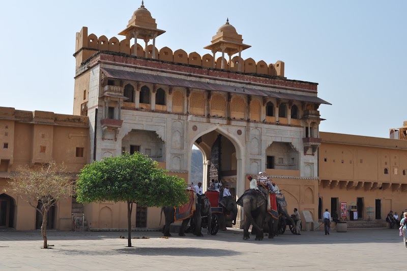 Chand Pol (Moon Gate)