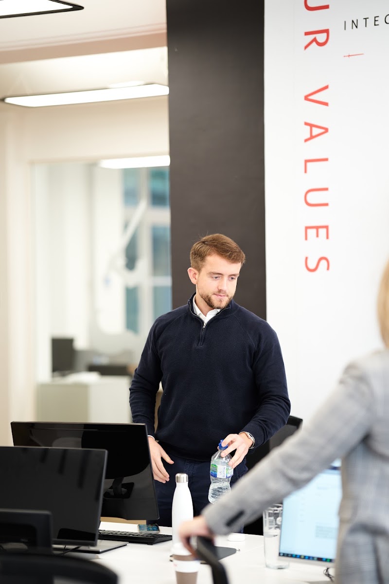 Arthur Insurance Recruitment - Arthur Insurance Recruitment, 80 Leadenhall St, London EC3A 3DH, UK