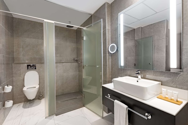 Radisson Hotel Lagos Ikeja - Radisson Hotel Lagos Ikeja 42/44 Isaac John St, Ikeja GRA, Lagos 102215, Lagos, Nigeria