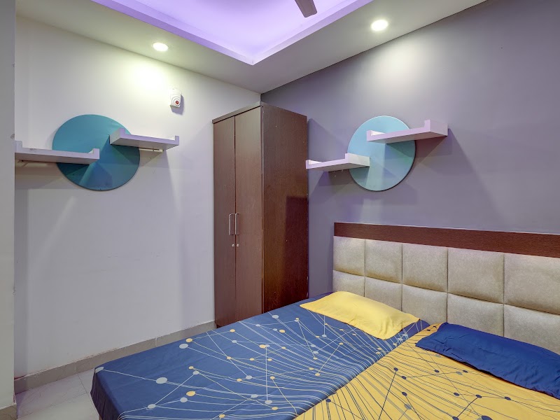 Stanza Living Cardiff House | PG for Males in Laxmi Nagar - Stanza Living Cardiff House | PG for Males in Laxmi Nagar K-115-122, Mangal Bazar, Guru Ram Das Nagar, Laxmi Nagar, New Delhi, Delhi, 110092, India