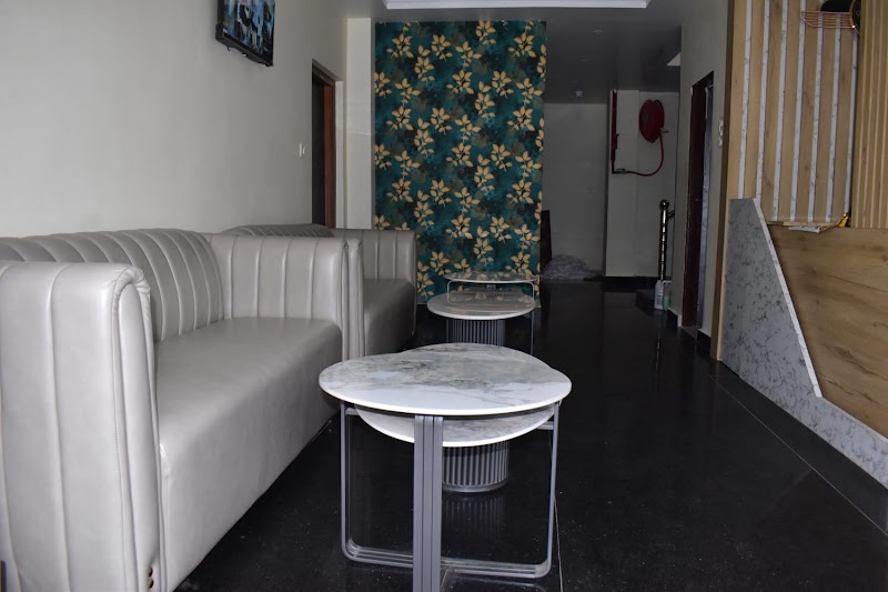 Hotel Pushparaj - Hotel Pushparaj Children Park, Plot P/MA 52, near Lighthouse Lane, Balipada, Puri, Odisha 752001, India