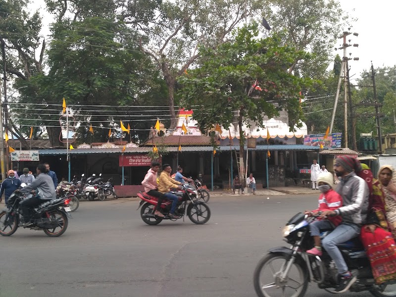 Shri Siddh Bhairav Ji and Shri Mahakaali Mata Temple - Shri Siddh Bhairav Ji and Shri Mahakaali Mata Temple 5QHH+G92, Indore Rd, Malipura, Ujjain, Madhya Pradesh 456001, India