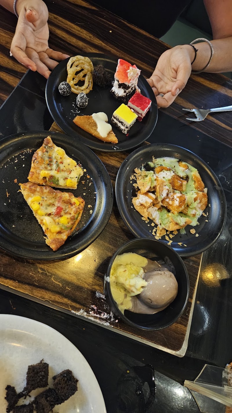 The Barbeque Company - The Barbeque Company Phase 1 3rd floor, The Barbeque Company, Spectrum Metro Mall, Sector 75 Rd, Gardenia Gateway, Sector 75, Noida, Uttar Pradesh 201316, India