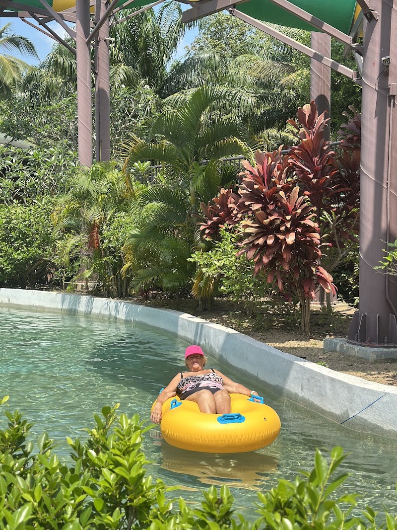 Samui Water Park - Samui Water Park 28, 41 หมู่ที่ 1 ถนนแม่น้ำซอย1 Tambon Mae Nam, Amphoe Ko Samui, Chang Wat Surat Thani 84330, Thailand
