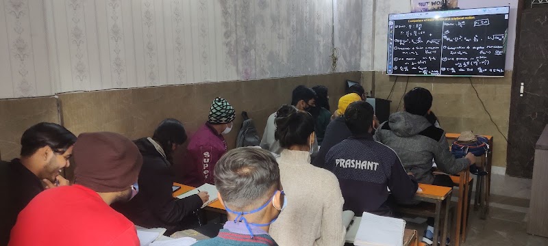 Lakshya Classes for NEET/JEE , PCM, PCB, Greater Noida - Lakshya Classes for NEET/JEE , PCM, PCB, Greater Noida Alpha-2, I-120, in front of Navin hospital park gate, Pocket I, Block I, Sector Alpha II, Greater Noida, Brahmpur Rajraula Urf Nawada, Uttar Pradesh 201308, India