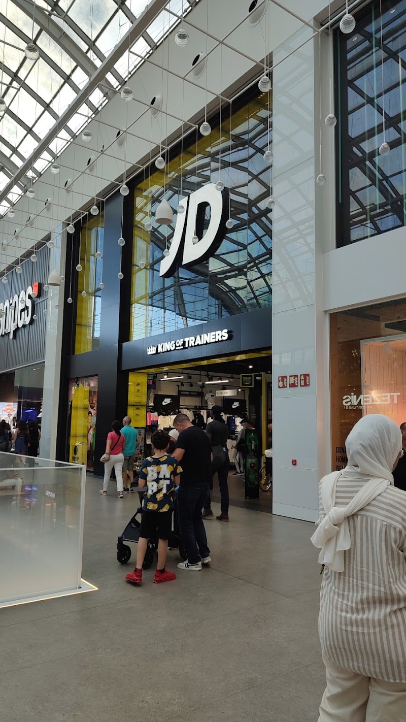 JD Sports - JD Sports, Diagonal Mar SC, Av. Diagonal, 3, Sant Martí, 08019 Barcelona, Spain