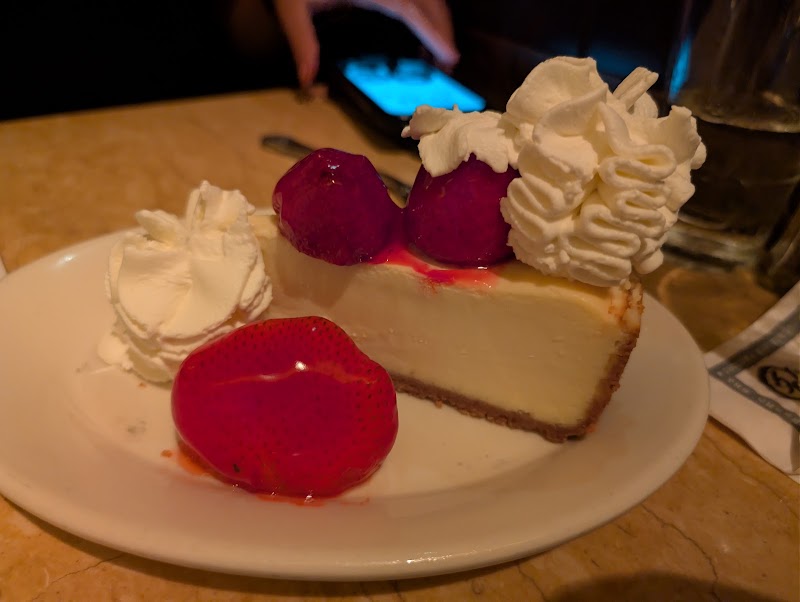 The Cheesecake Factory - The Cheesecake Factory 395 Santa Monica Pl Ste 305, Santa Monica, CA 90401, USA