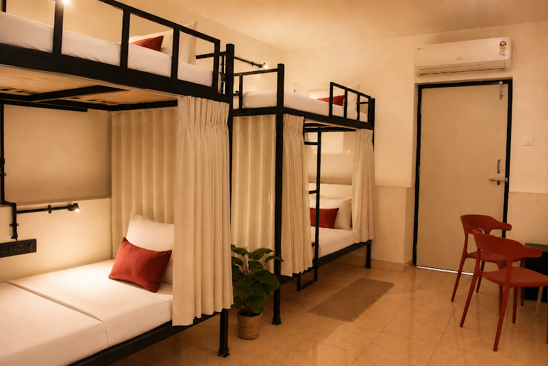 8fold by LaRiSa, Siolim - 8fold by LaRiSa, Siolim, H. No. 1188, Bamon Vaddo, near IDFC First Bank, Siolim, Gude, Goa 403517, India