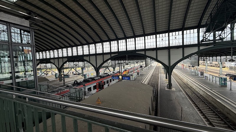 Darmstadt Hauptbahnhof - Darmstadt Hauptbahnhof, 64293 Darmstadt, Germany