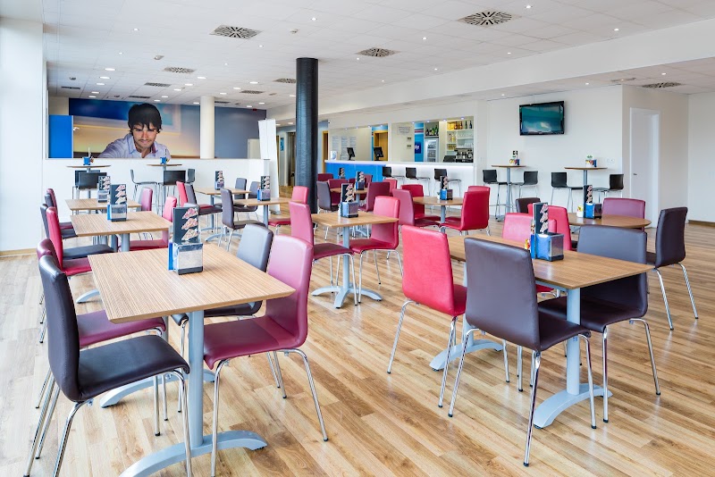 Travelodge Barcelona Fira - Travelodge Barcelona Fira Carrer de la Botànica, 25, 08908 L'Hospitalet de Llobregat, Barcelona, Spain