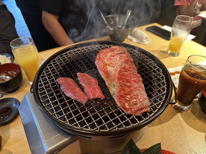 Ueno Halal Wagyu Yakiniku Iwasaki - Ueno Halal Wagyu Yakiniku Iwasaki Japan, 〒110-0005 Tokyo, Taito City, Ueno, 2-chōme−8−２ ケイワンビル 1~2F