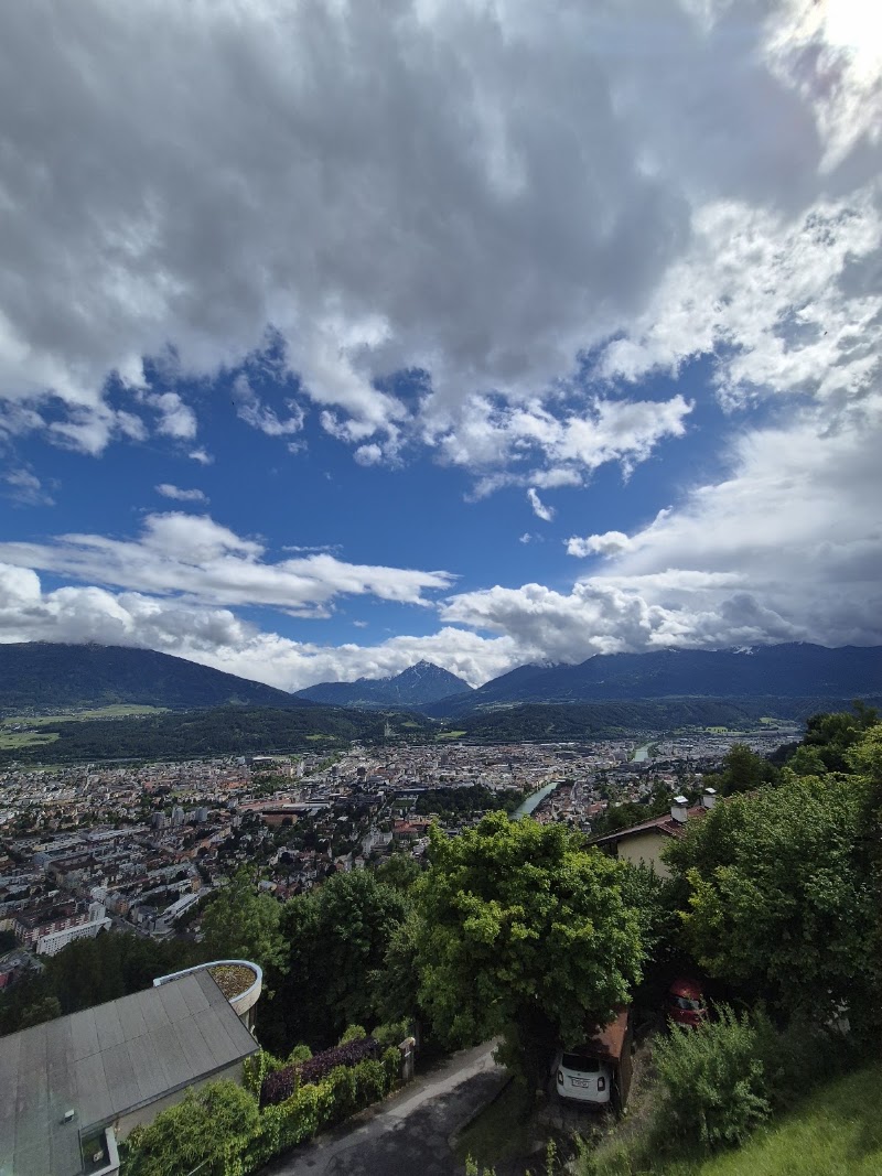 Innsbruck Station Altstadt - Innsbruck Station Altstadt 6020 Innsbruck, Austria